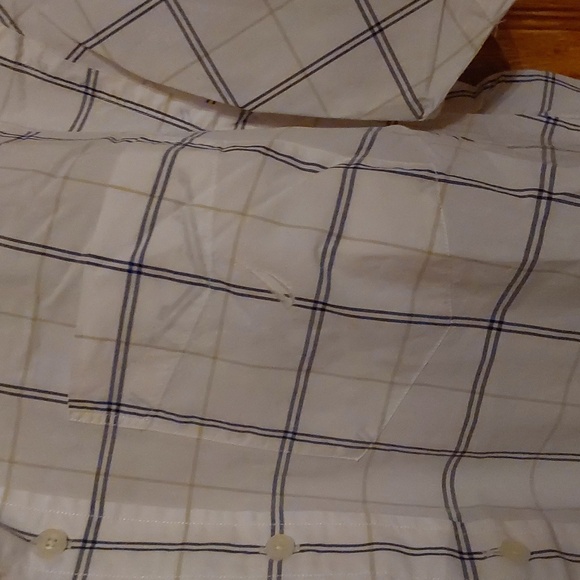 BNWOT NAUTICA BUTTON DWN SHORT SLEEVE SIZE XL..WHITE N BLK - Picture 3 of 4